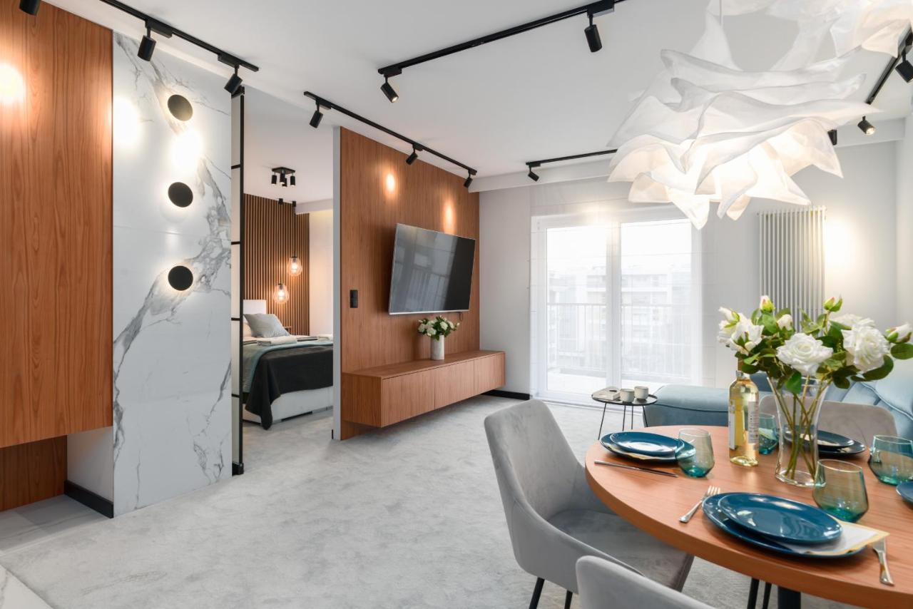 Wilczak Apartment With Free Garage Poznan By Noclegi Renters Luaran gambar