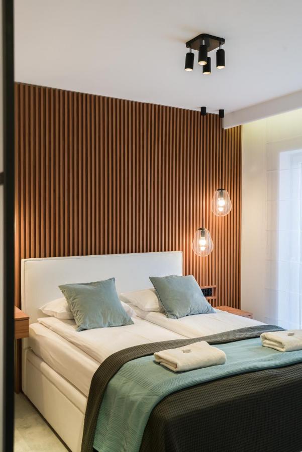 Wilczak Apartment With Free Garage Poznan By Noclegi Renters Luaran gambar